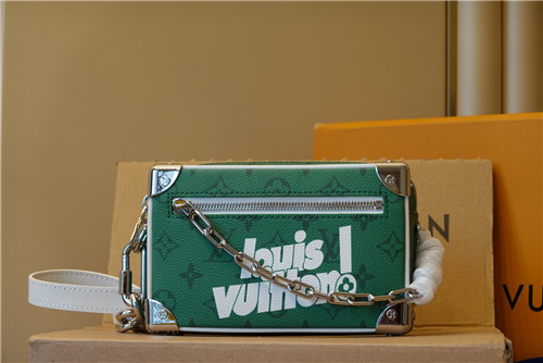 lv soft trunk monogram bag