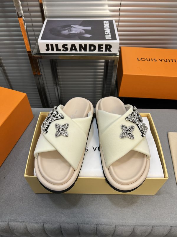 Louis Vuitton new Velcro platform bread slippers B