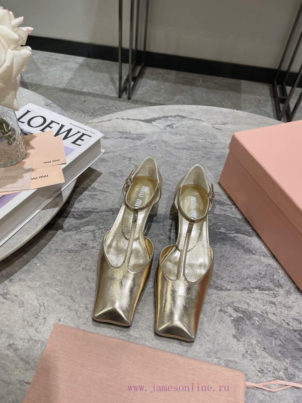 MIU MIU 24 Spring/Summer New Collection Retro Square Head Thick Heel Cool DragSimple yet claxi4chvqg