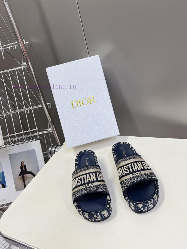 Top tierDior Classic Cotton 3D Stereoscopic Embroidery Printed Thick Bottom Cool Slippers Lok38b60ig