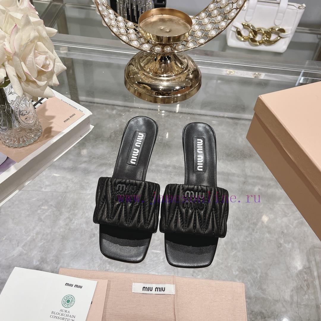 Miu Miu 2024 Spring/Summer New Soft Sheepskin Wrinkled Face Cool Slippers SeriesSweet and sa5oylkn4b - Image 2