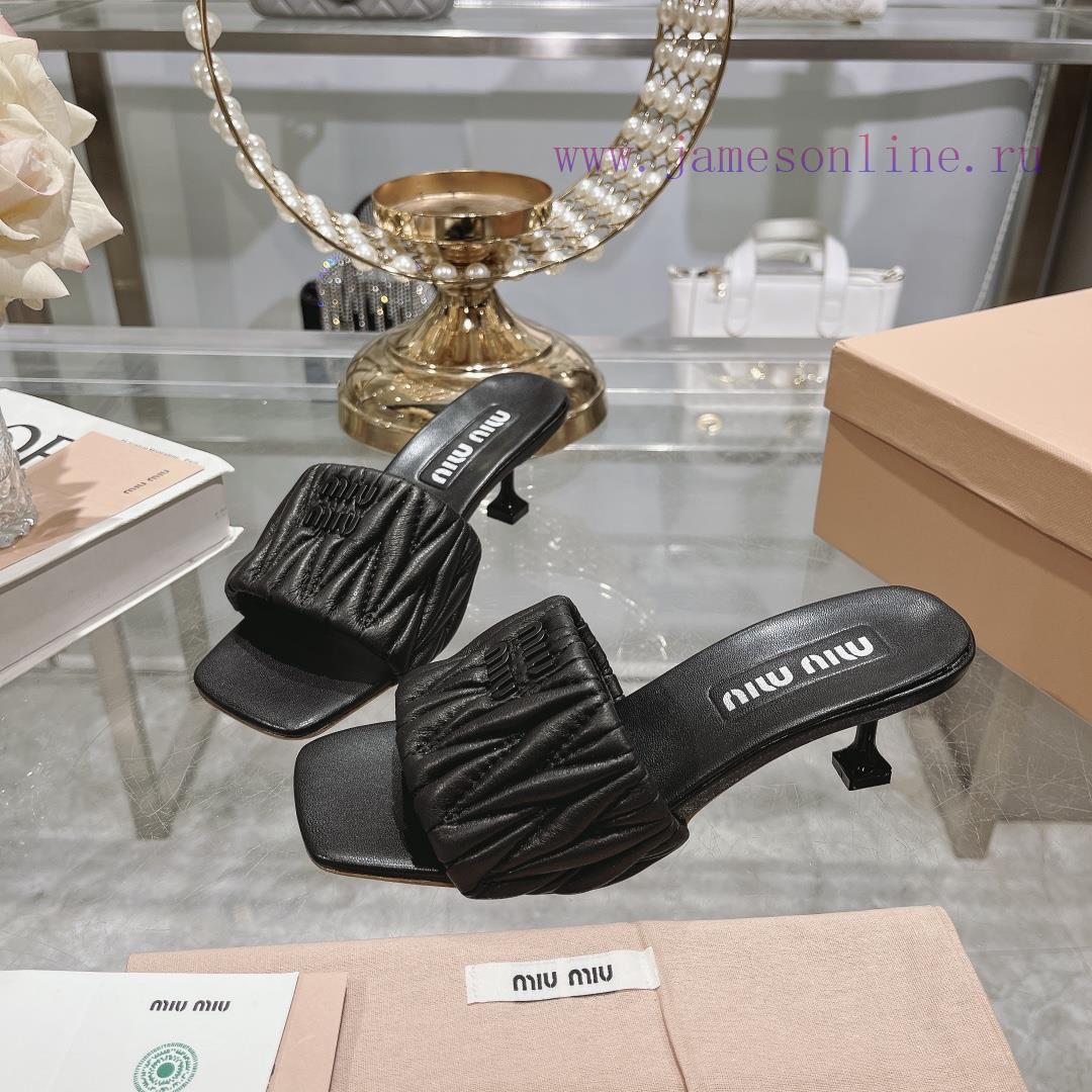 Miu Miu 2024 Spring/Summer New Soft Sheepskin Wrinkled Face Cool Slippers SeriesSweet and sa5oylkn4b - Image 3