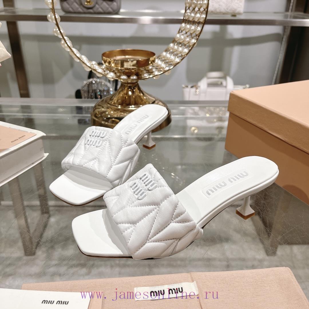 Miu Miu 2024 Spring/Summer New Soft Sheepskin Wrinkled Face Cool Slippers SeriesSweet and sayl5g3yvw - Image 3