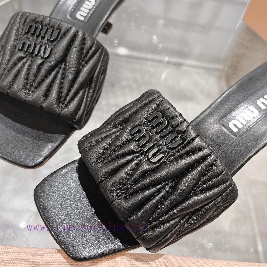 Miu Miu 2024 Spring/Summer New Soft Sheepskin Wrinkled Face Cool Slippers SeriesSweet and sa5oylkn4b - Image 8