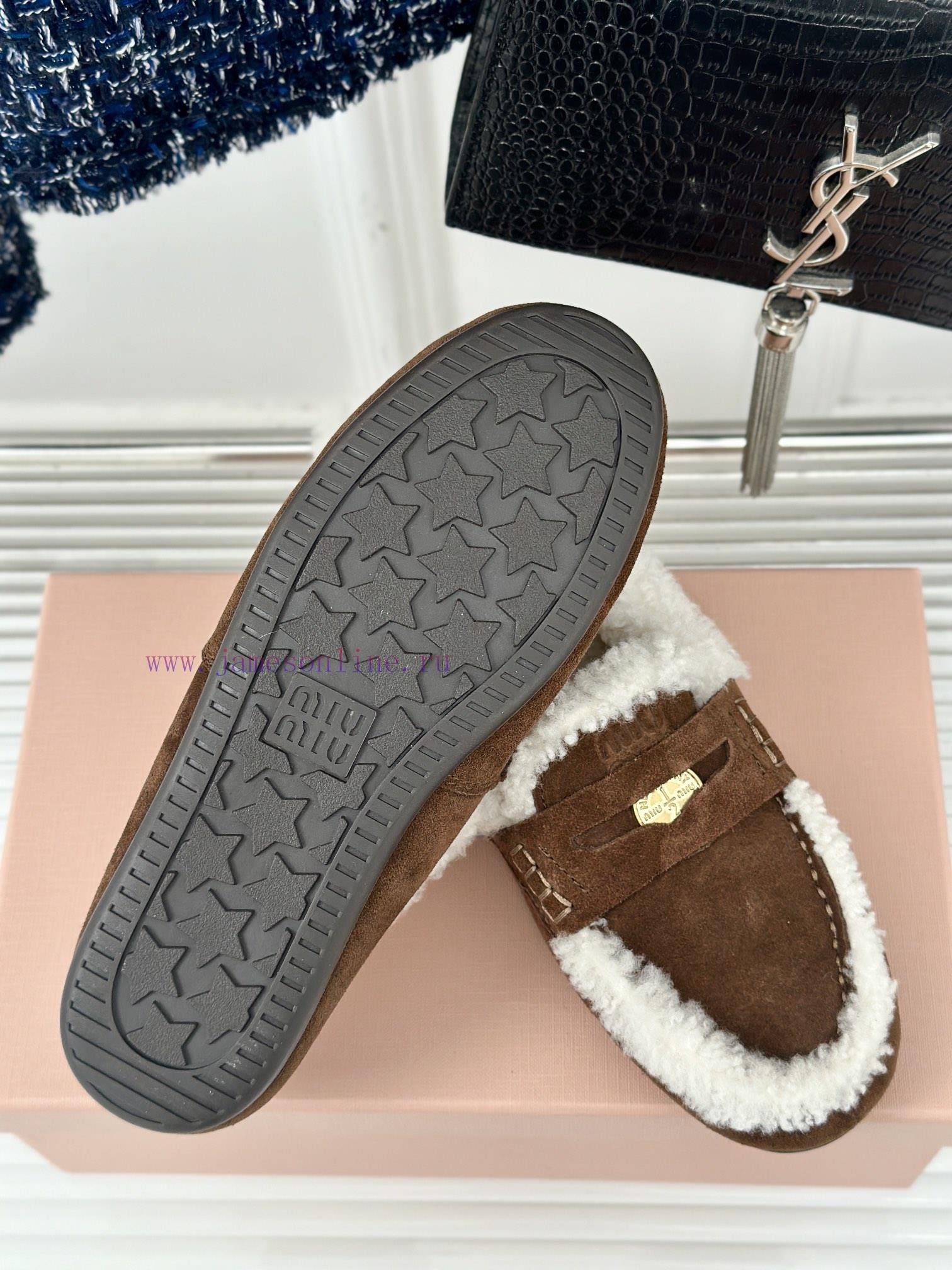 MiuMiu/Miu Classic Fashion Style Coin Fury Shoes Le Fu ShoesRecently, the highly popular golfnj6ws6h - Image 10