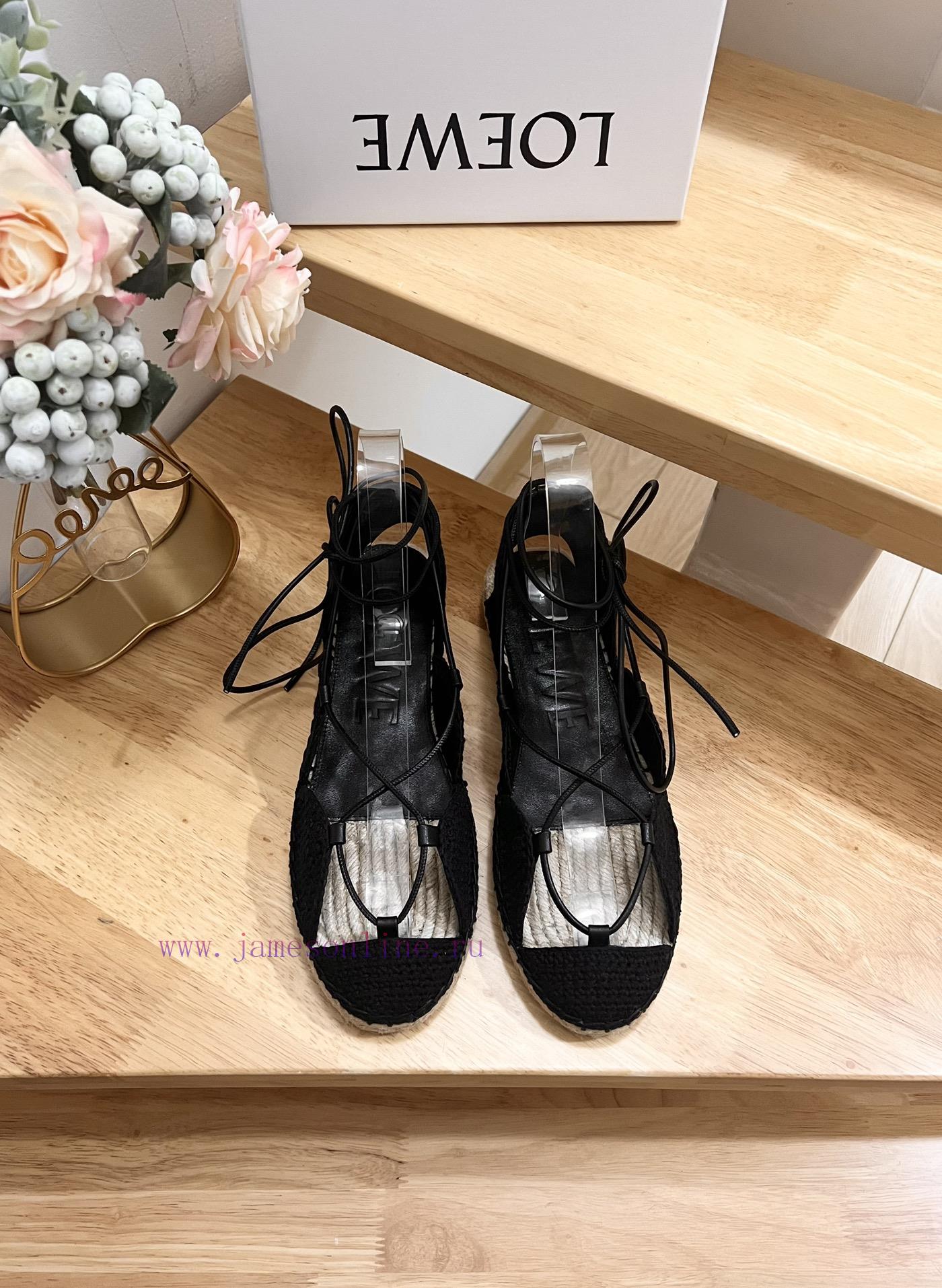 Brand LoeweLOEWE Fisherman's Shoes Women's Cow LeatherAnagram grass shoesColor Apricot Blackzj8zf1w8