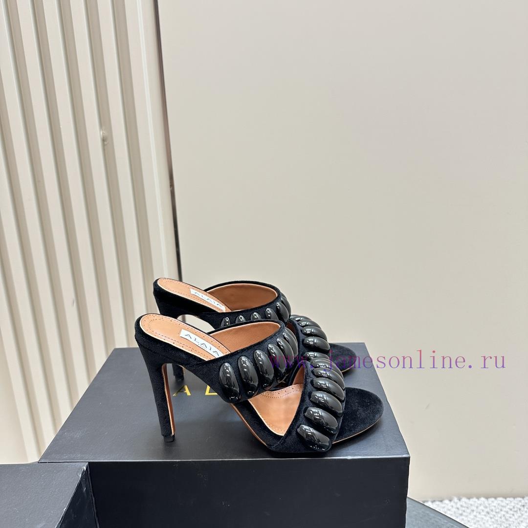 ALAIA24 spring/summer silver metallic suede sandals have insights into women's body shape, t80cpft9o - Image 6