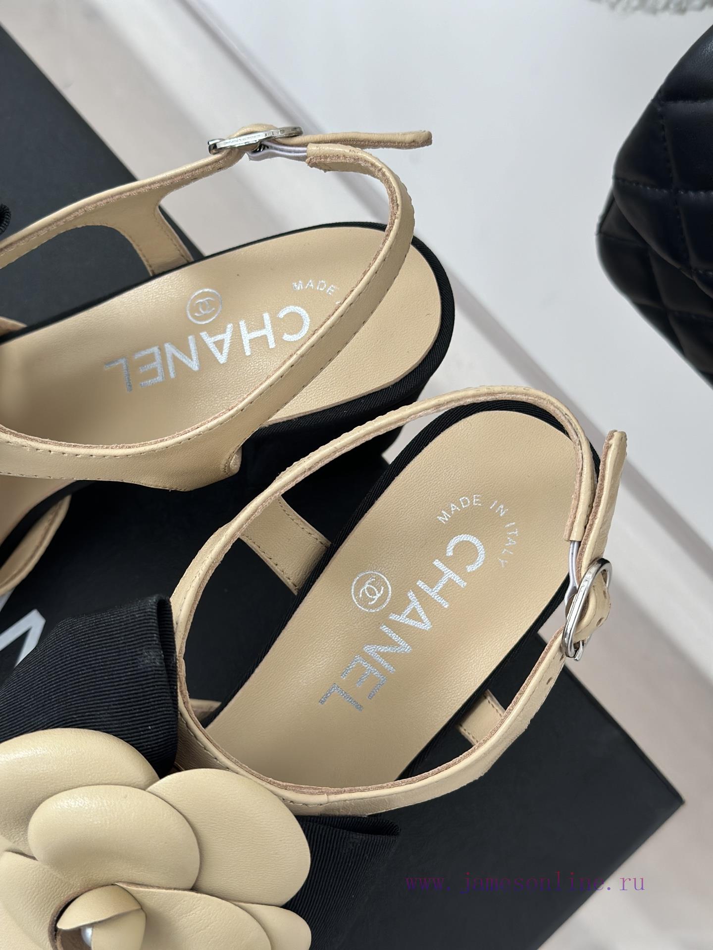 ασπρο πέδιλο | Chanel | Chanel 24C New Product ClassicCamellia Thick Bottom Sandals And Slippers SeriesThe Sho qf0kiu2p | μπαλαρινα κρυφο τακουνι - Image 9