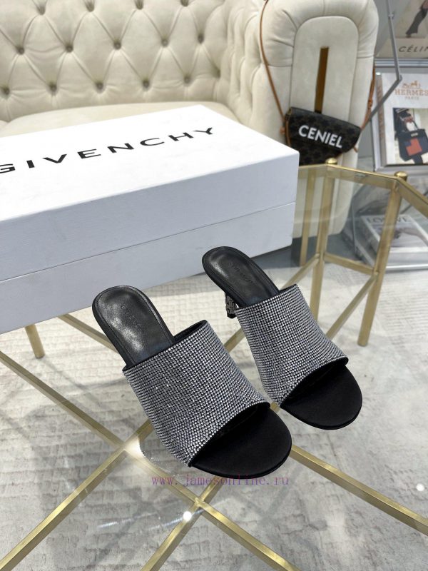 γυναικεια πεδιλα πλατφορμες με ασπρο πατο | GIVENCHY | 𝟐𝟎𝟐 4/𝐒𝐒𝐧𝐞𝐰Genuine Leather OutsoleGivenchy Rhinestone Styles Are Popular Throughout 7yqbd190 | adidas porsche design s2 black παπουτσια skroutz