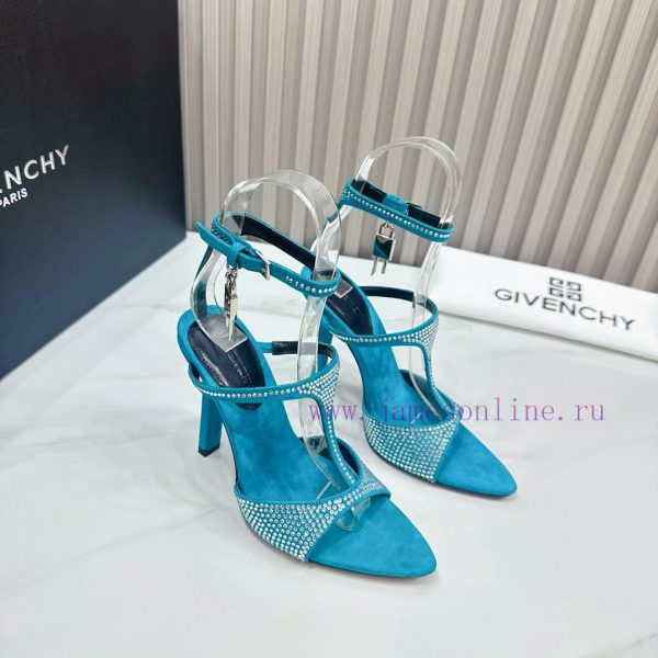 μεταλιζε πεδιλα μεσαιο τακουνι | 2024 SSS Launches GIVENCHY Spring/summer Collection - The Brand's Iconic Retro Elegance Continu 3idclzxy | κολαν αδιαφανο με μποτες over the knee