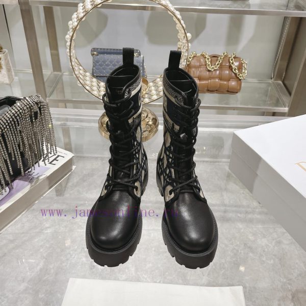 παιδικα αθλητικα μποτακια για κοριτσια | Dior Electric Embroidery High Density Purchasing Grade 𝐃𝐢𝐨𝐫𝟯𝟬𝐌𝐨𝐧𝐭𝐚𝐢𝐠𝐧𝐞 Dior's New Short Boots A dtrqkv5s | παιδικα ποδοσφαιρικα παπουτσια ιντερσπορτ