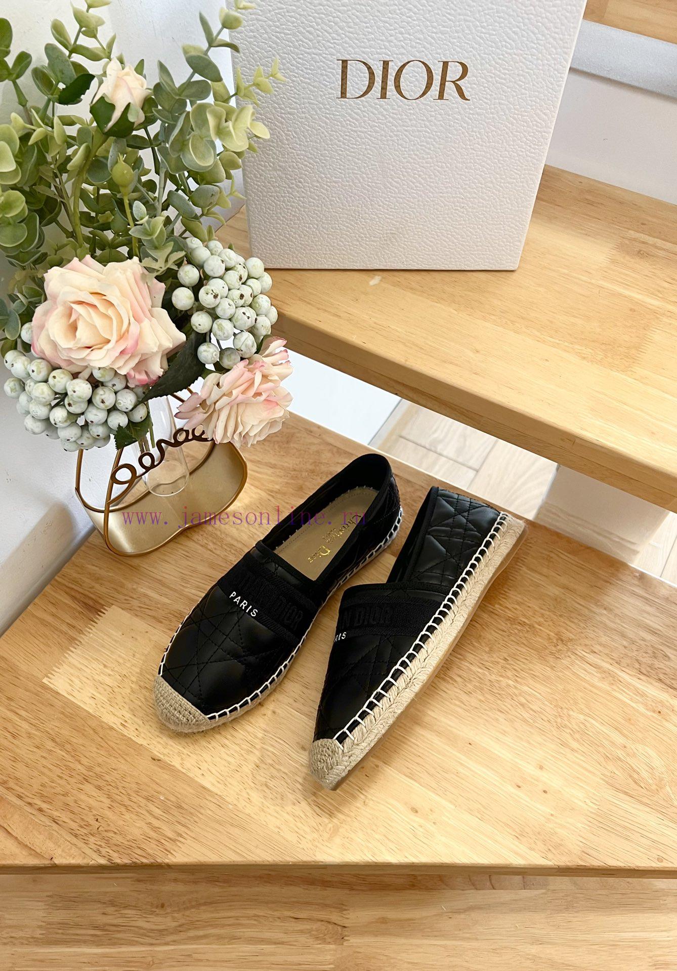 παντοφλες pedicure | Top Original 11 RemakesDior 2024 Early Autumn CollectionPattern Flower Lifting Thorn Fish cwrqi287 | χαμηλα νυφικα παπουτσια - Image 5