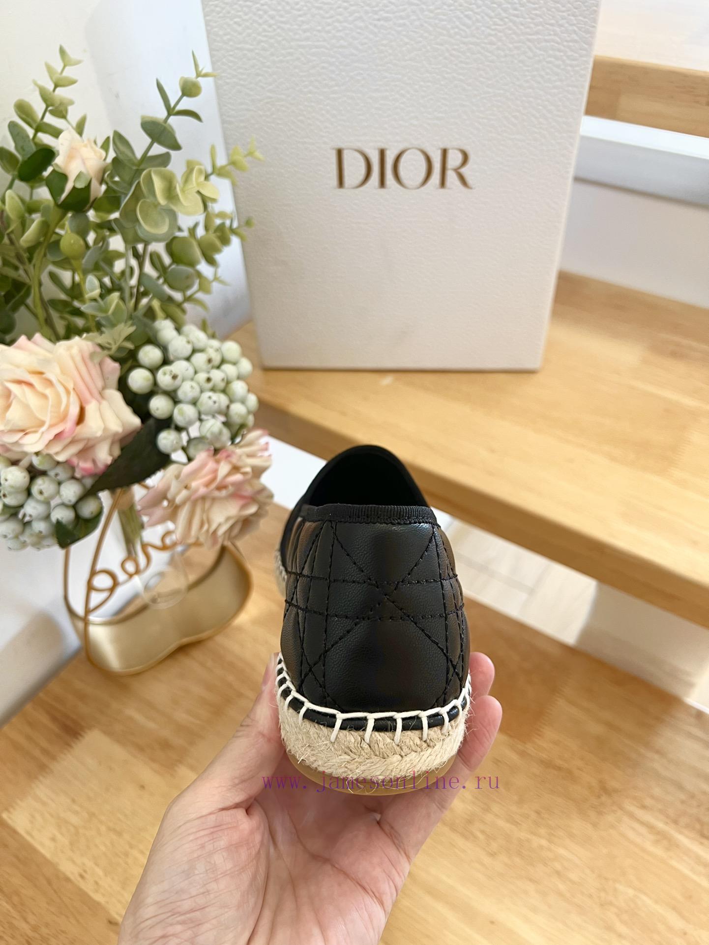 παντοφλες pedicure | Top Original 11 RemakesDior 2024 Early Autumn CollectionPattern Flower Lifting Thorn Fish cwrqi287 | χαμηλα νυφικα παπουτσια - Image 10