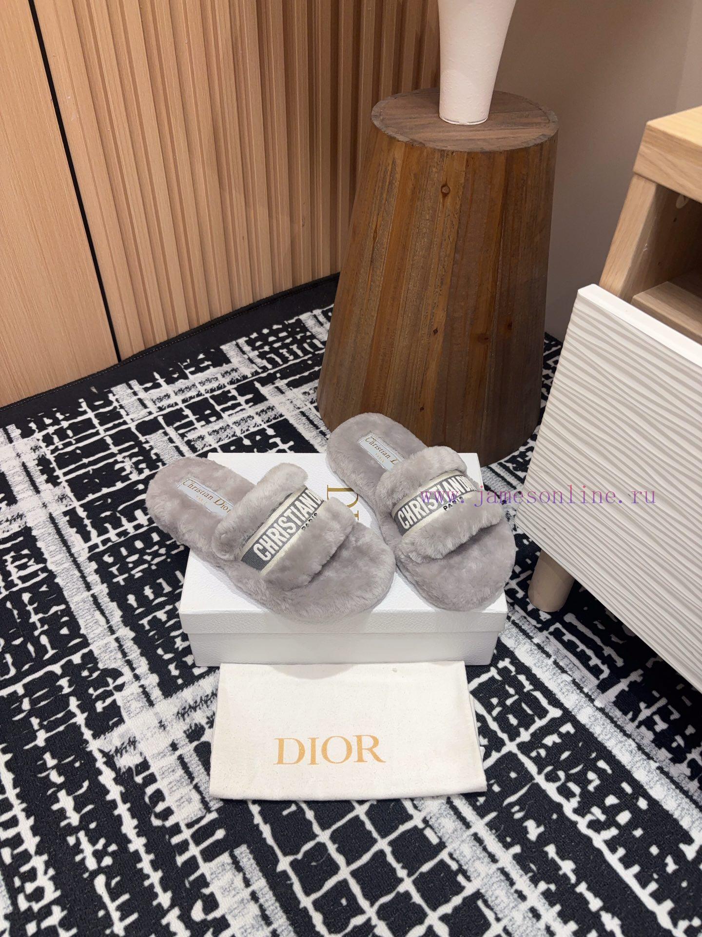 δερμάτινο μποτάκι με.περλες | 24Ss New Dior Embroidered Fury Shoes With One Line Thick Bottom Wool SlippersThis Dway Cotton C nqs6glat | τακουνι κλειδι φοινηκας θεσσαλονικ - Image 4