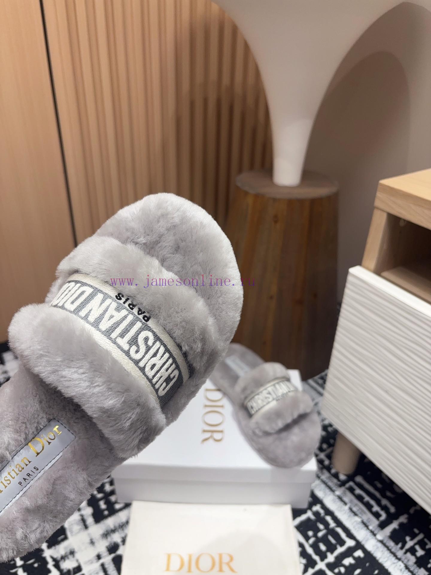 δερμάτινο μποτάκι με.περλες | 24Ss New Dior Embroidered Fury Shoes With One Line Thick Bottom Wool SlippersThis Dway Cotton C nqs6glat | τακουνι κλειδι φοινηκας θεσσαλονικ - Image 5