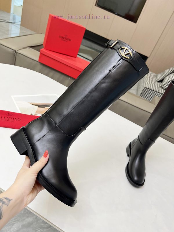 παντόφλες sante | 2024 𝙑𝙖𝙡𝙚𝙣𝙩𝙞𝙣𝙤/Valentino 𝙑𝙏ʚɞ Has Been A National Treasure Level Brand In Italy Since The 1960s yib91jb3 | ταμαρις πεδιλα φλατ