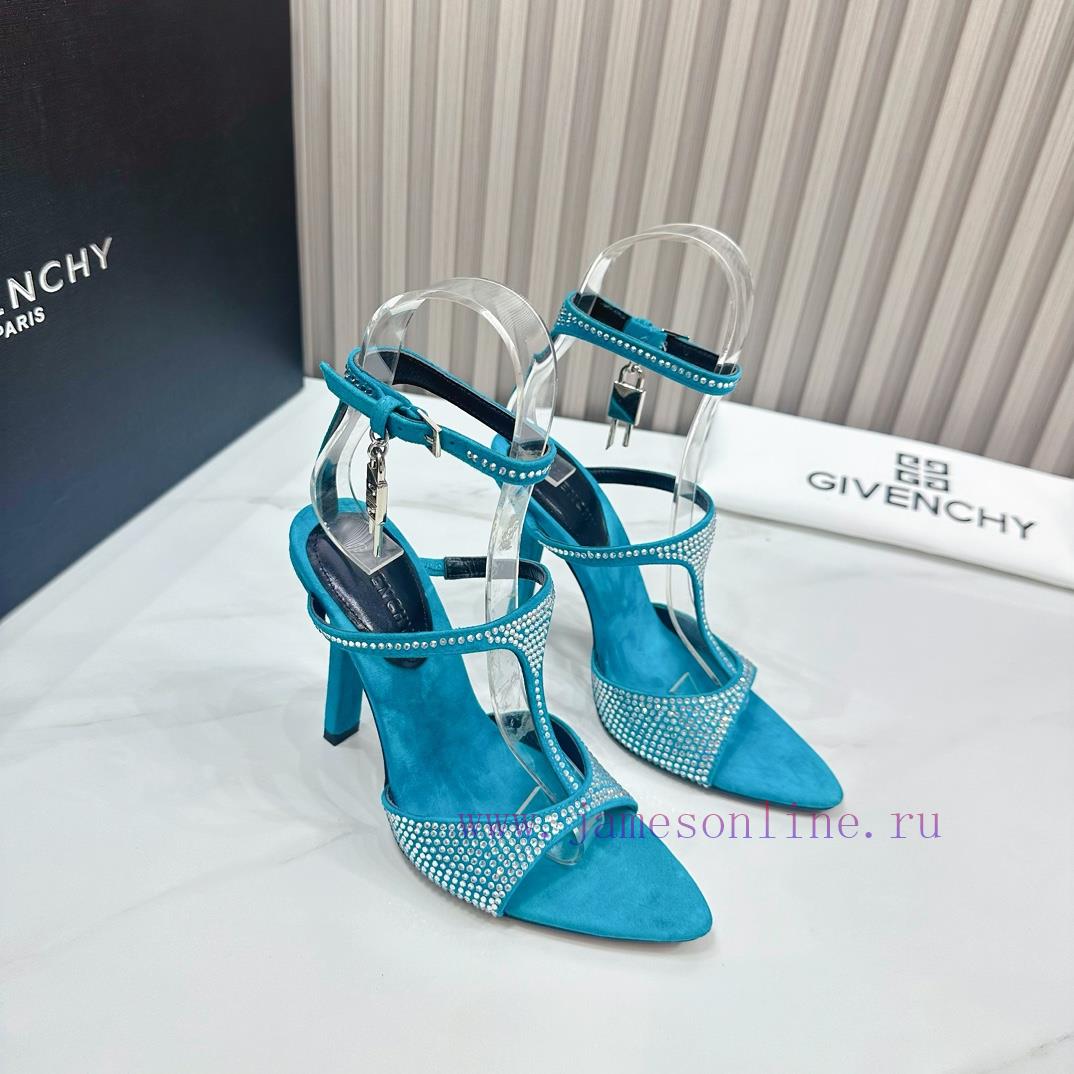 σουετ πεδιλα με τετραγωνο τακουνι | 2024 SSS Launches GIVENCHY Spring/summer Collection - The Brand's Iconic Retro Elegance Continu mi5vj6ly | πως να φορεσω τις γαλοτσες - Image 2