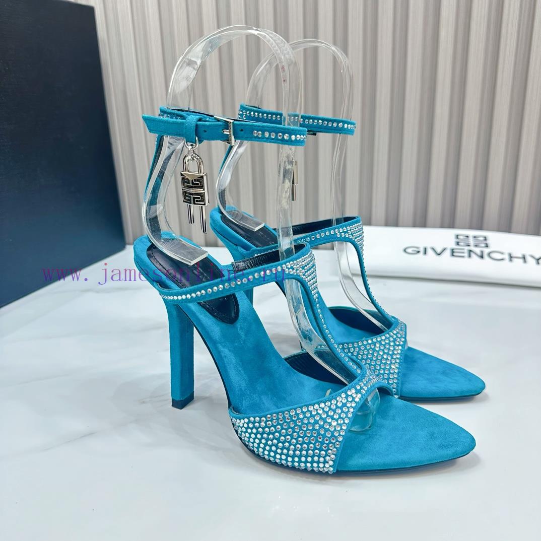 σουετ πεδιλα με τετραγωνο τακουνι | 2024 SSS Launches GIVENCHY Spring/summer Collection - The Brand's Iconic Retro Elegance Continu mi5vj6ly | πως να φορεσω τις γαλοτσες - Image 7