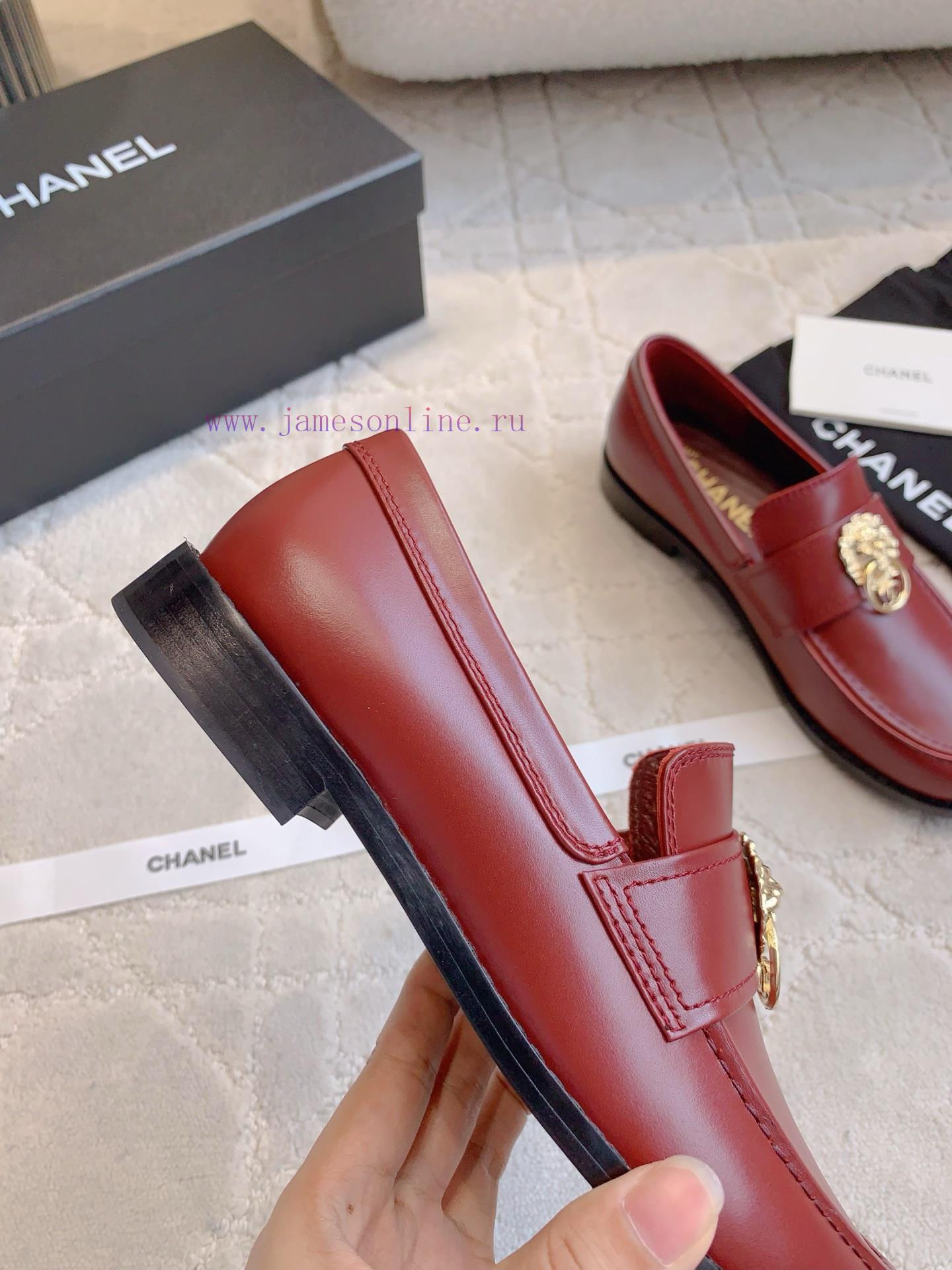 γυναικεια adidas παπουτσια | Chanel's New Le Fu Shoes Feature Lion Head Decorations That Exude A Domineering Aura Complement tnvyqqbj | επωνυμα παπουτσια γυναικεια - Image 8